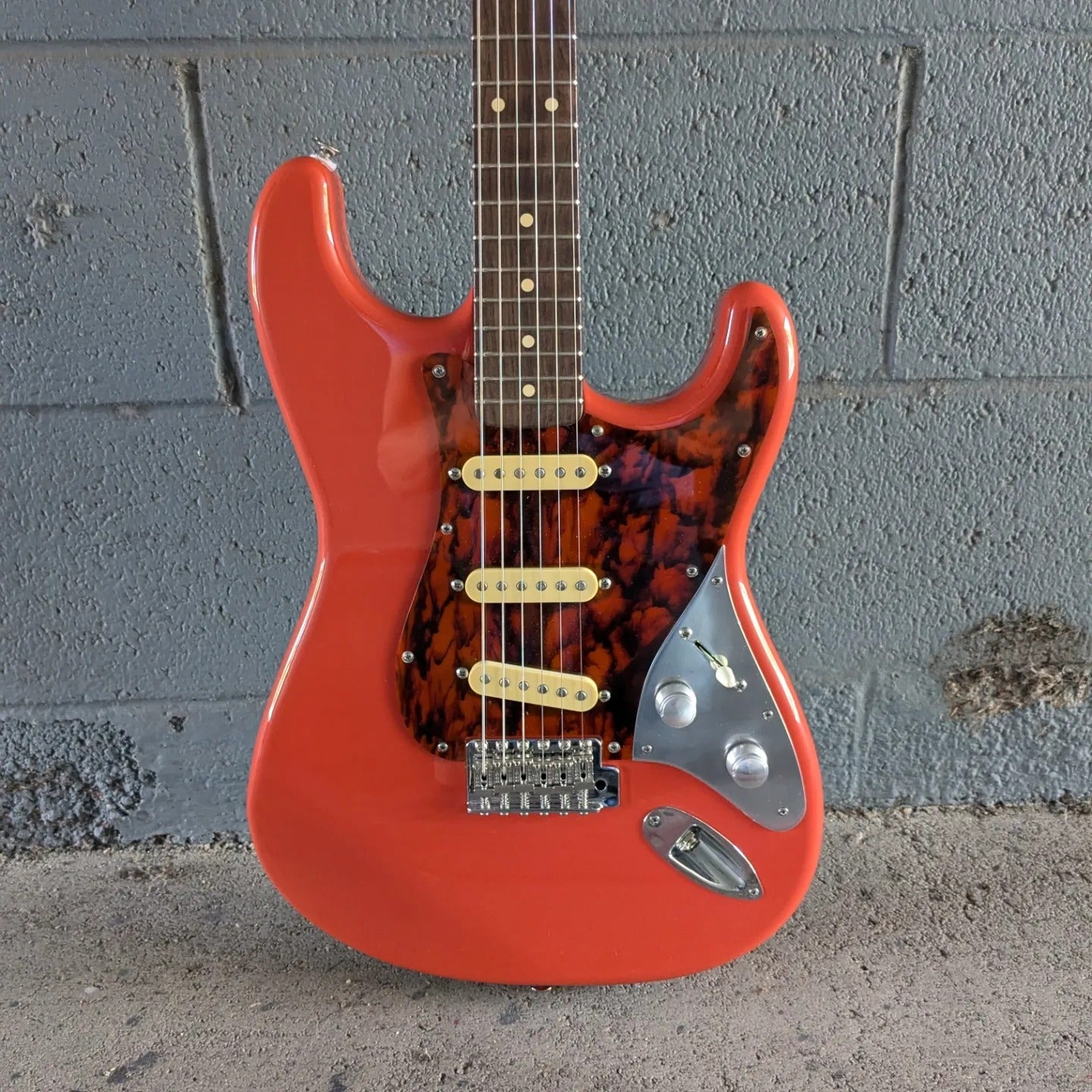 Stray Hawk - Fiesta Red