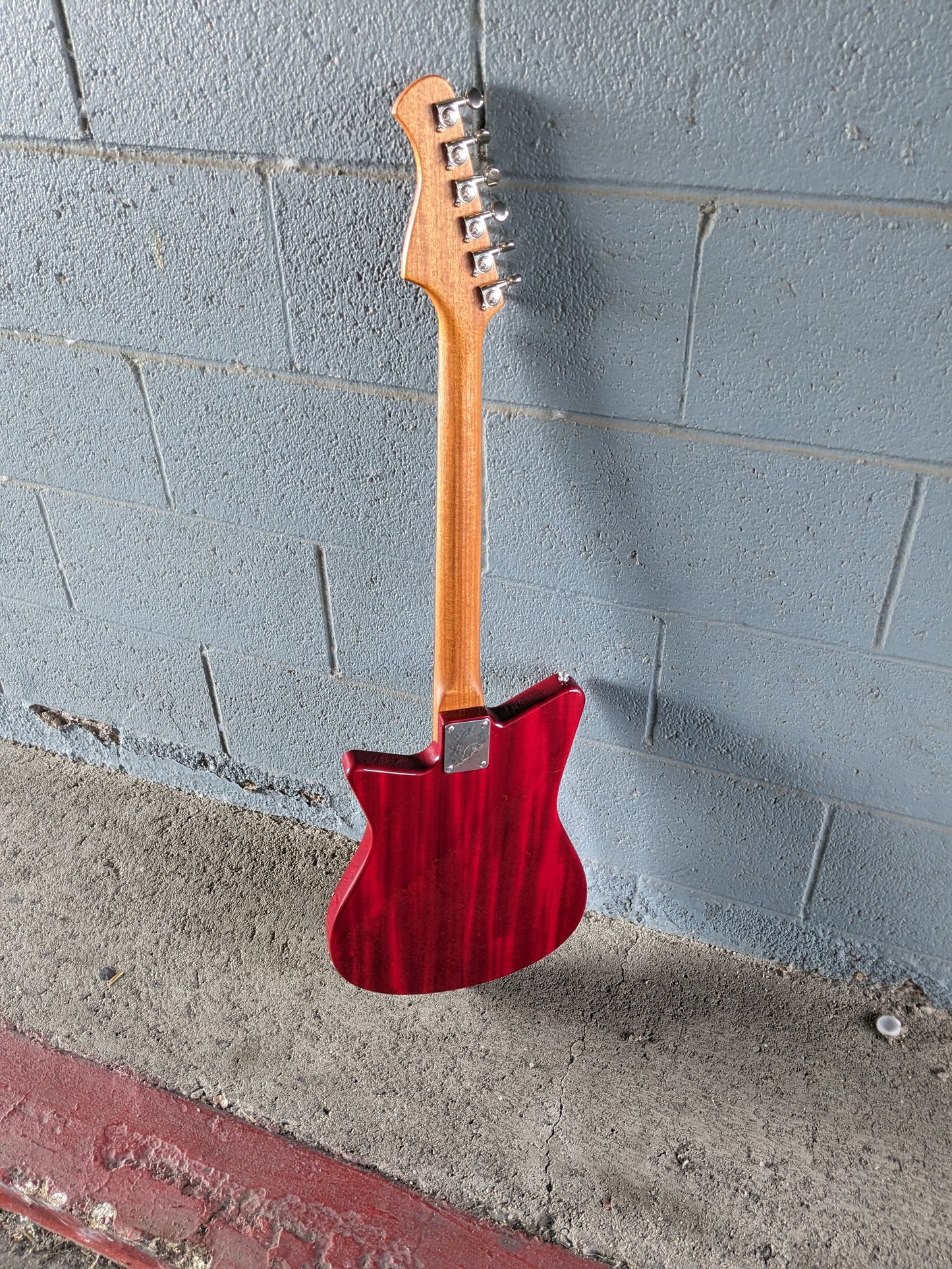 Tomahawk - Cherry