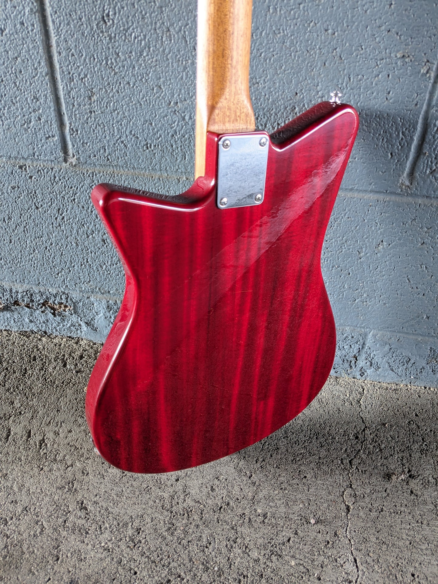 Tomahawk - Cherry