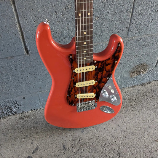 Stray Hawk - Fiesta Red